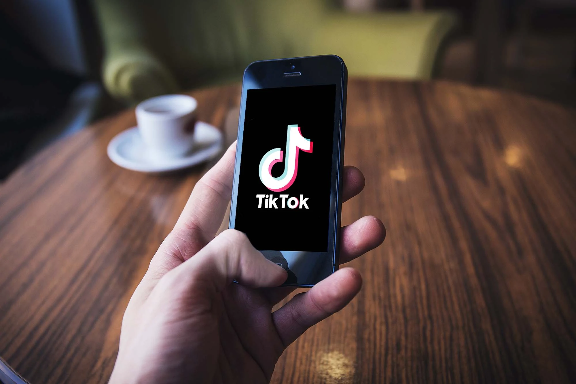 TikTok Расширяет Социальные Возможности Новыми Групповыми Чатами И Стикерами