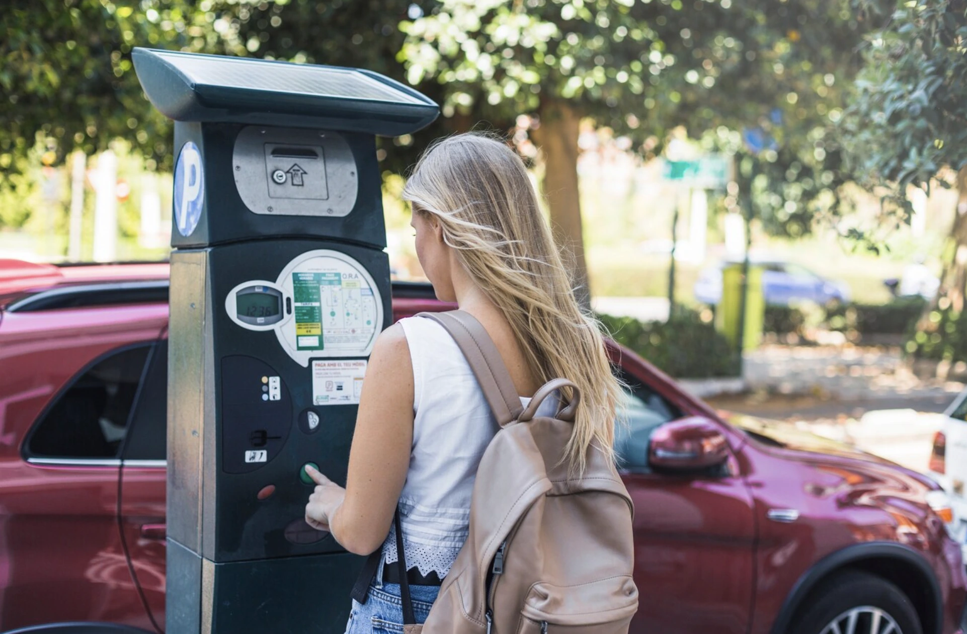 Растущее количество мошенничеств с использованием QR-кодов на парковочных автоматах