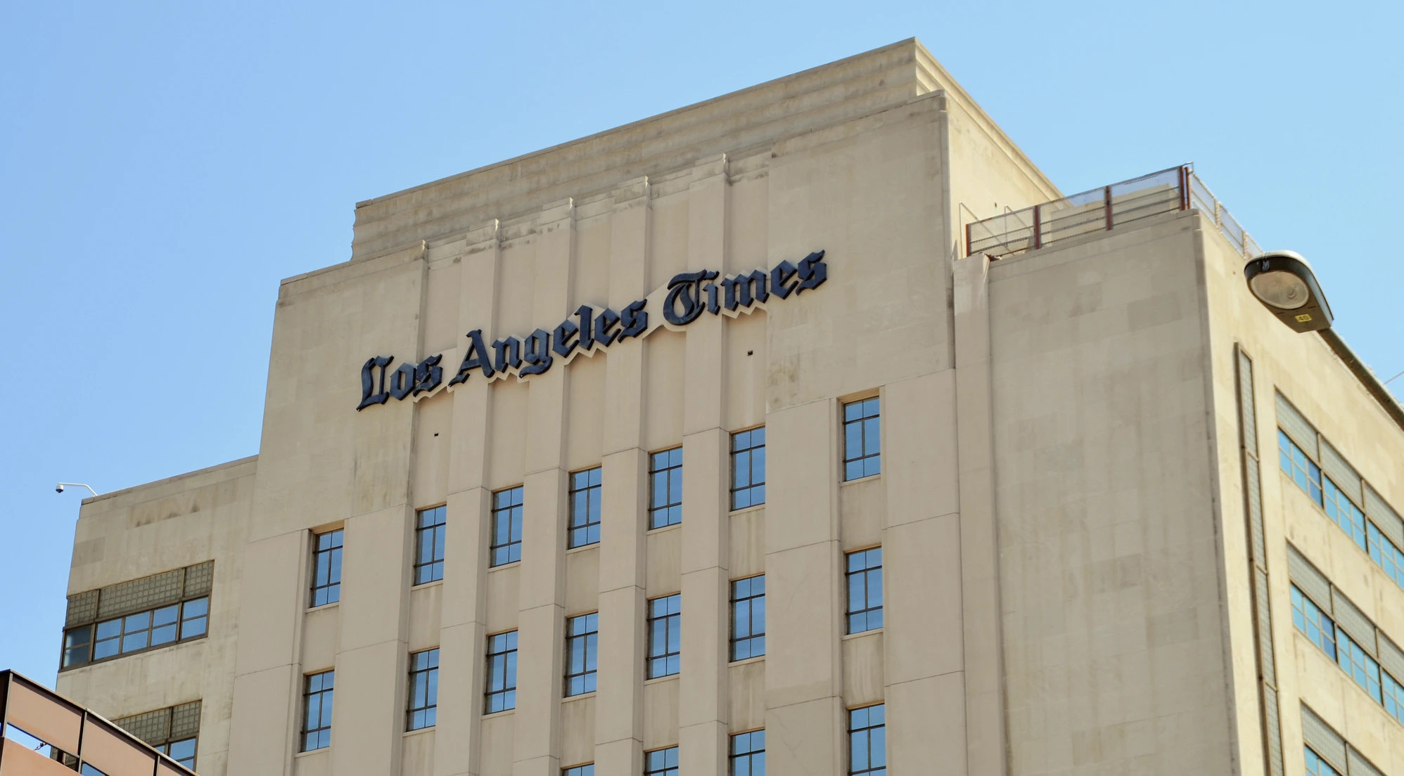 L.A. Times вызывает споры с «Метром предубежденности» на AI