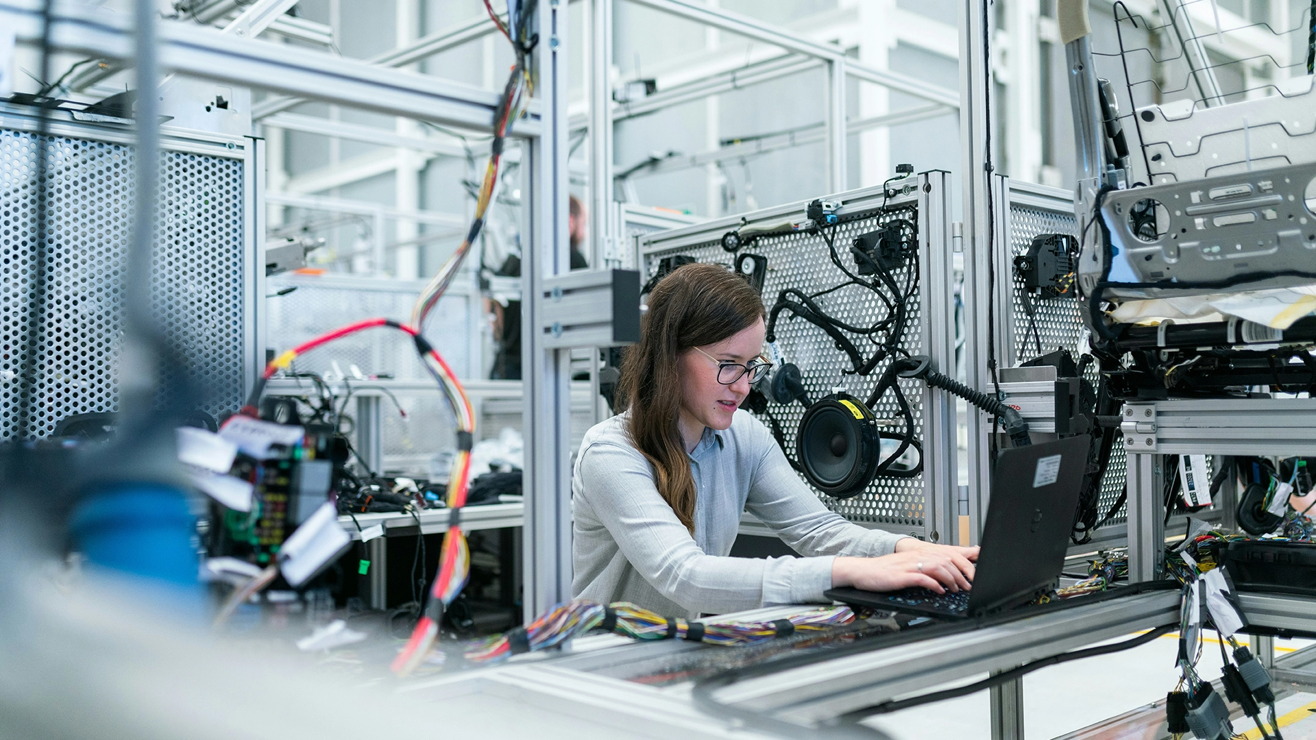 Стартапы в области обороны Европы расширяются и привлекают инженеров AI