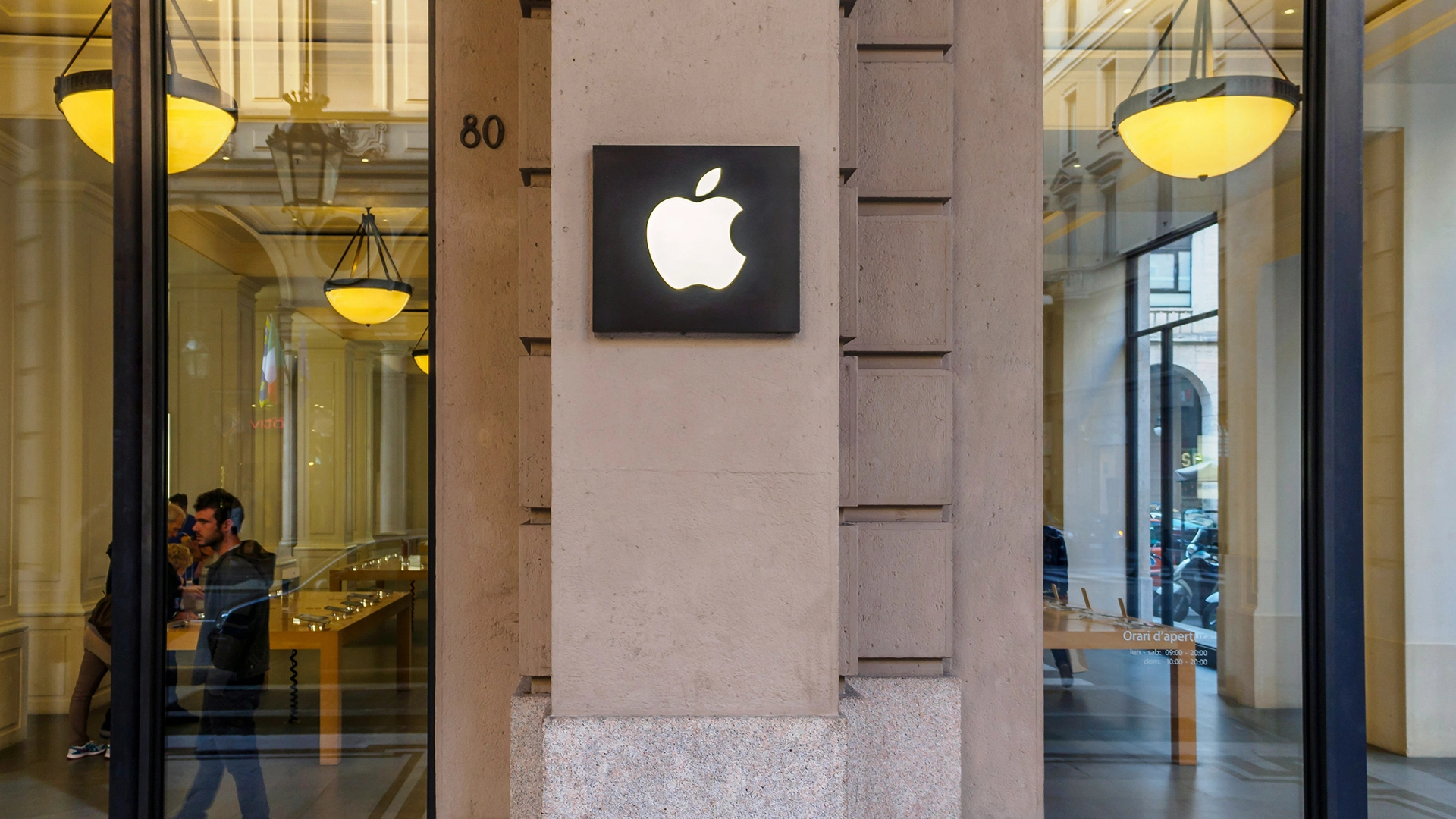 Судья Правит: Apple Нарушала Судебный Приказ Умышленно В Процессе Суда с Epic Games